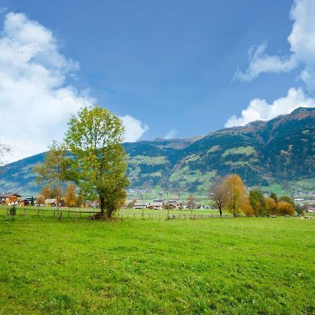 Scenic Apartment In Tirol With Garden Kaltenbach Εξωτερικό φωτογραφία