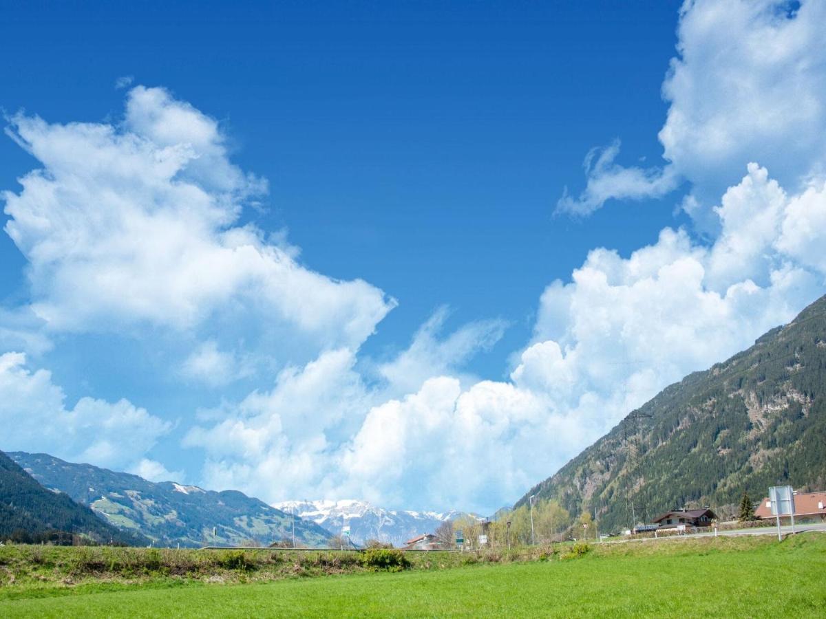 Scenic Apartment In Tirol With Garden Kaltenbach Εξωτερικό φωτογραφία