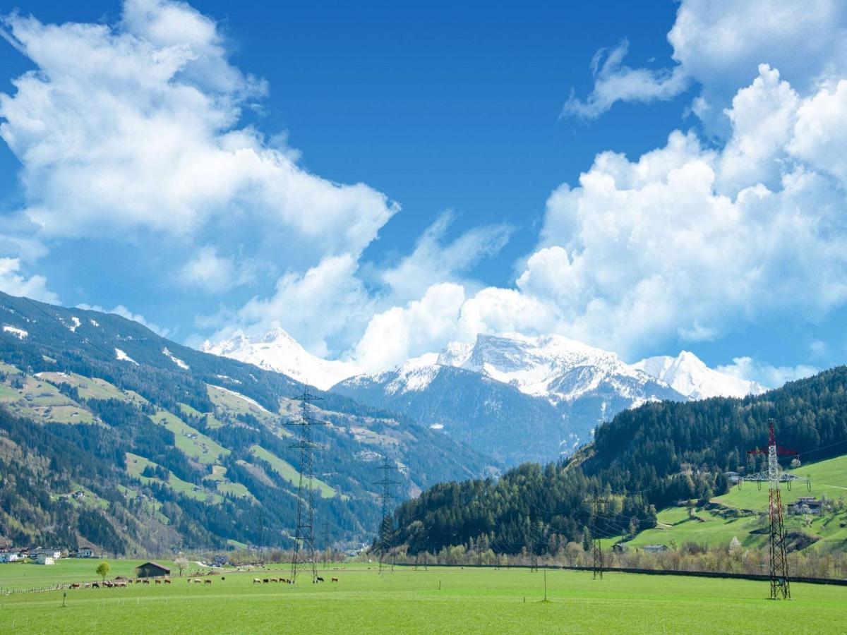 Scenic Apartment In Tirol With Garden Kaltenbach Εξωτερικό φωτογραφία